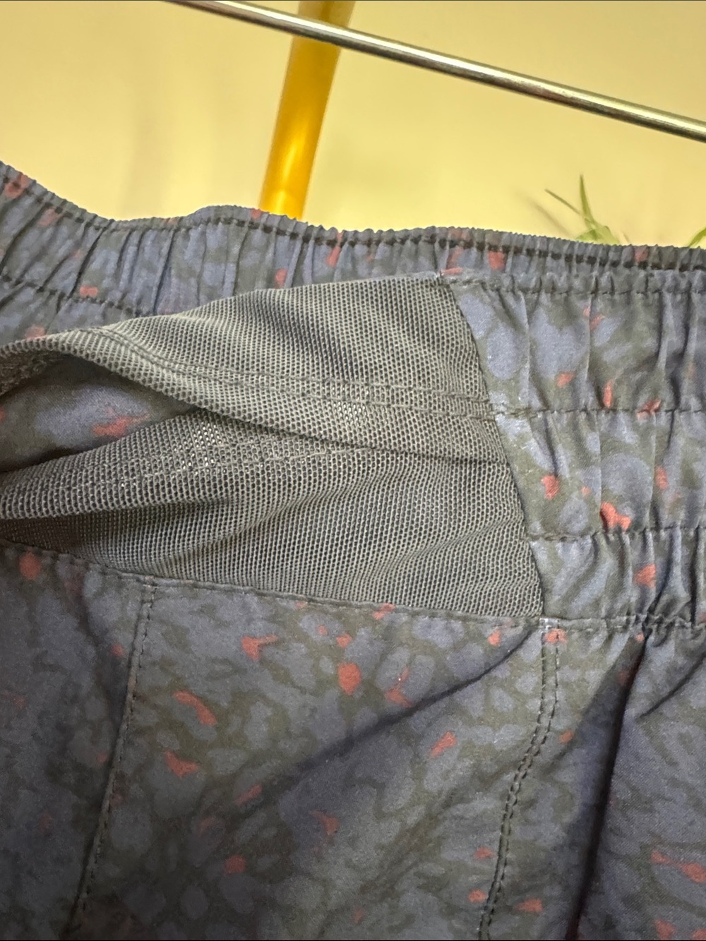 Nike training Women's Navy Athletic Shorts with Subtle Red Print NWT S - Picture 6 of 12